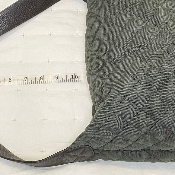 Talbots Army Green Quilted Nylon Canvas Shoulder Bag with Leather Trim Purse - Picture 10 of 10
